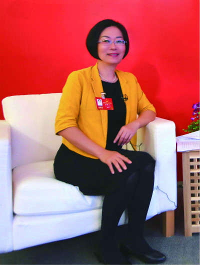 农村电商扶贫的全国典范：海南省白沙黎族自治县县委书记张蔚兰