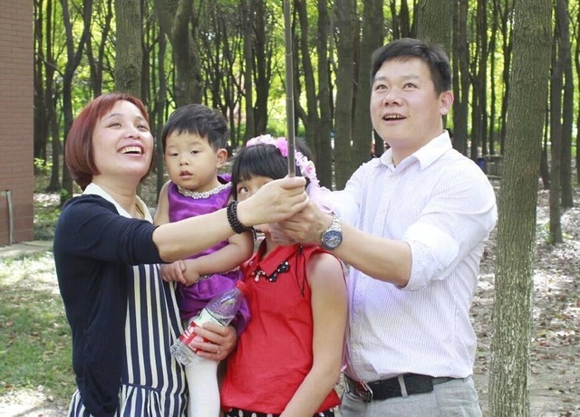 农村夫妇在淘宝做出破亿奇迹,类目第一